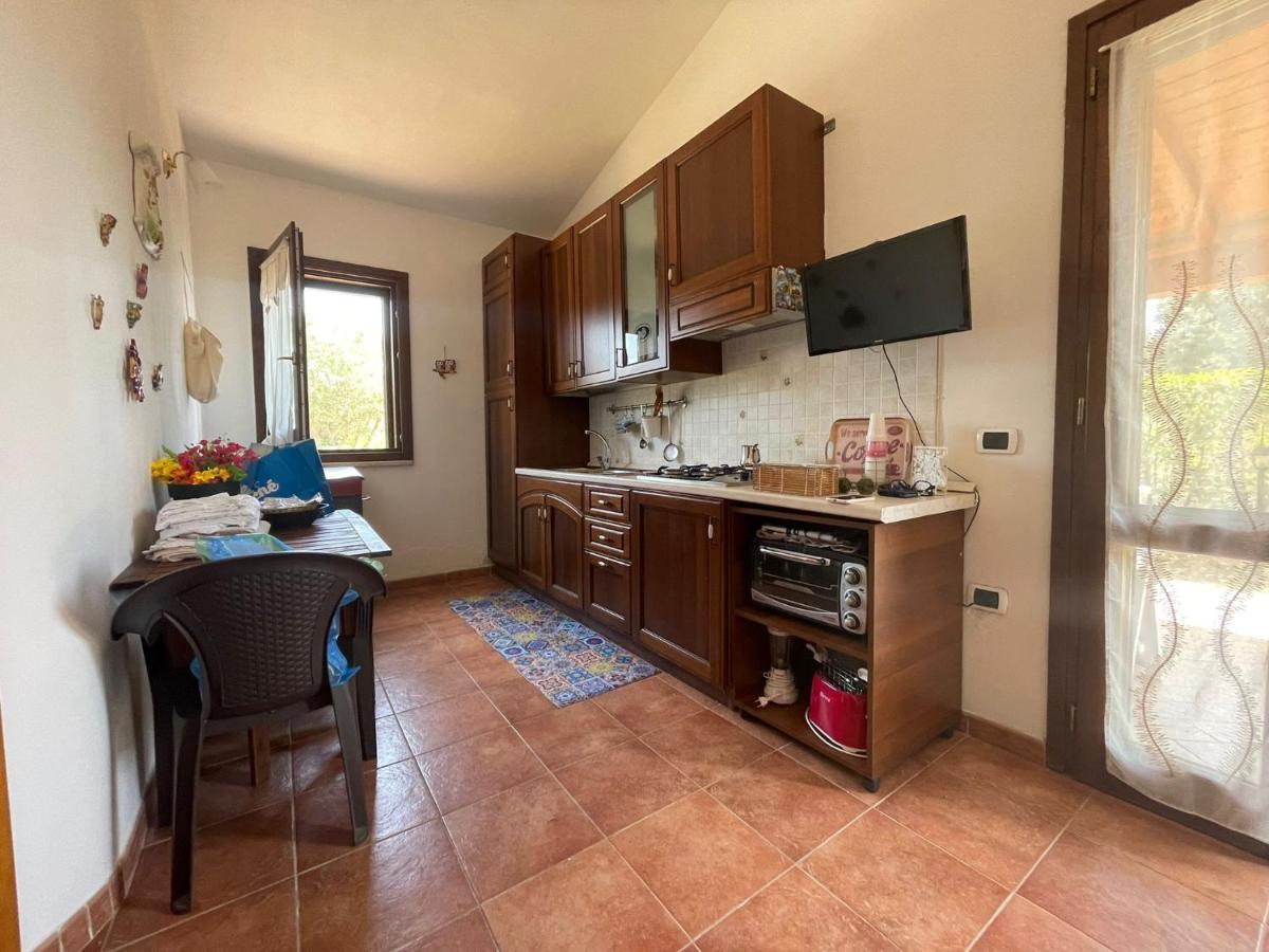 Villa Casa Malo' à Ovile la Marinella Extérieur photo